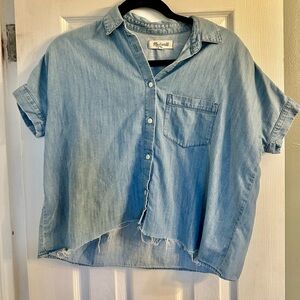 Madewell Cropped Blue Denim Button-up Pocket T Shirt
